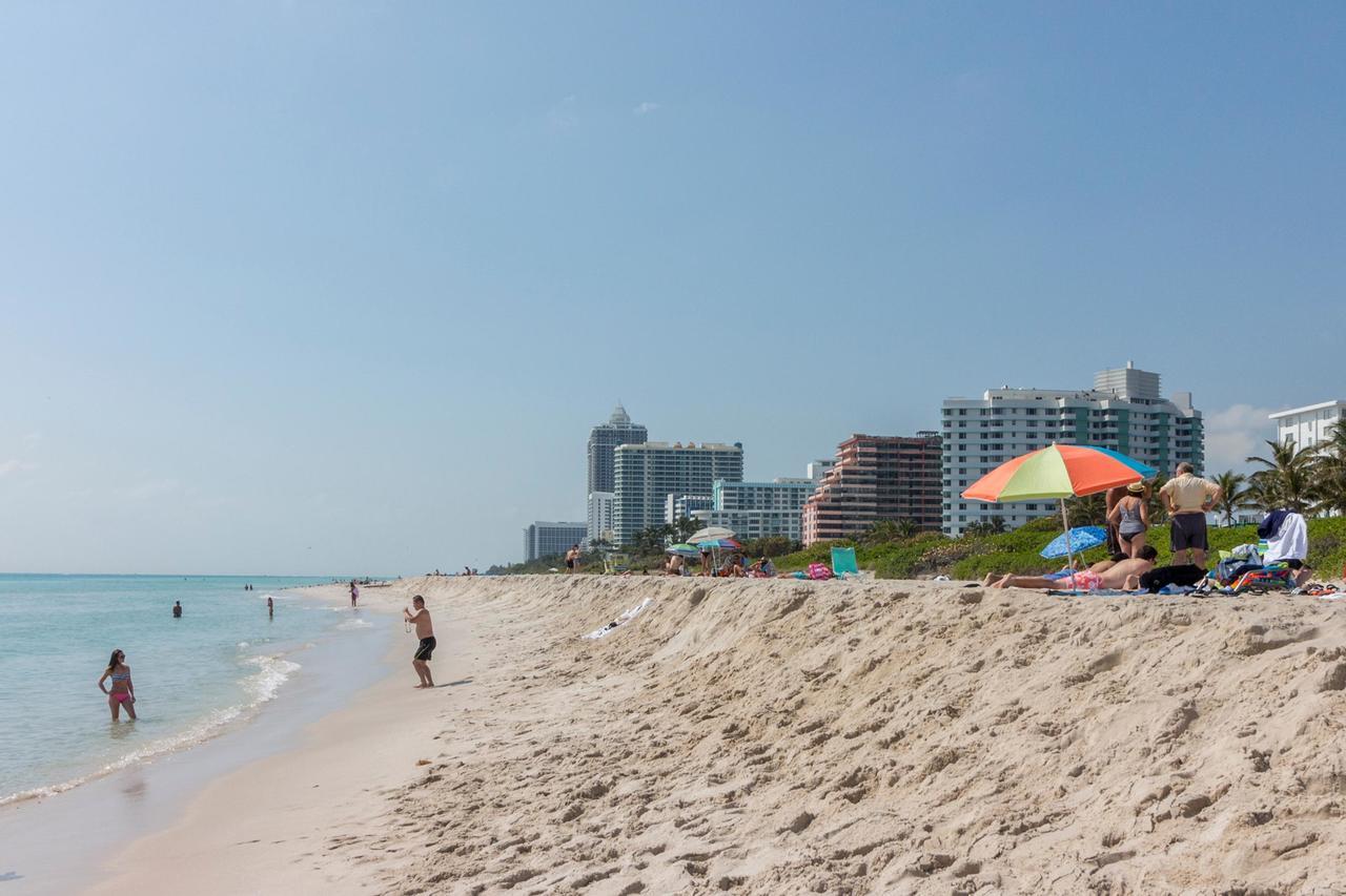 The Alexander: Miami Beach Room photo