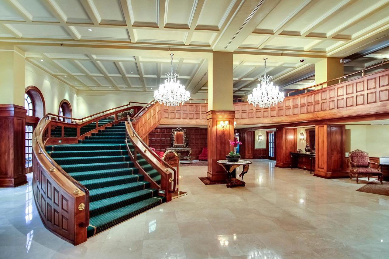 The Alexander: Miami Beach Room photo